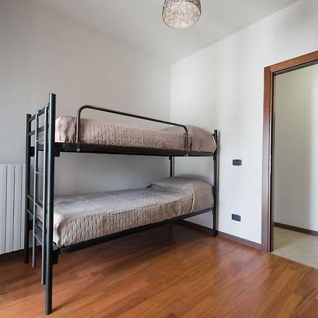 Ortaglia A2 Apartment Torri Del Benaco Bagian luar foto