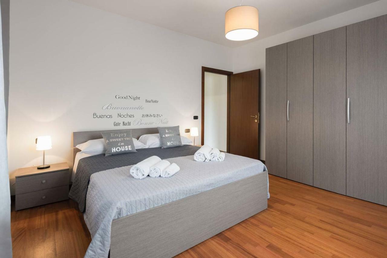 Ortaglia A2 Apartment Torri Del Benaco Bagian luar foto