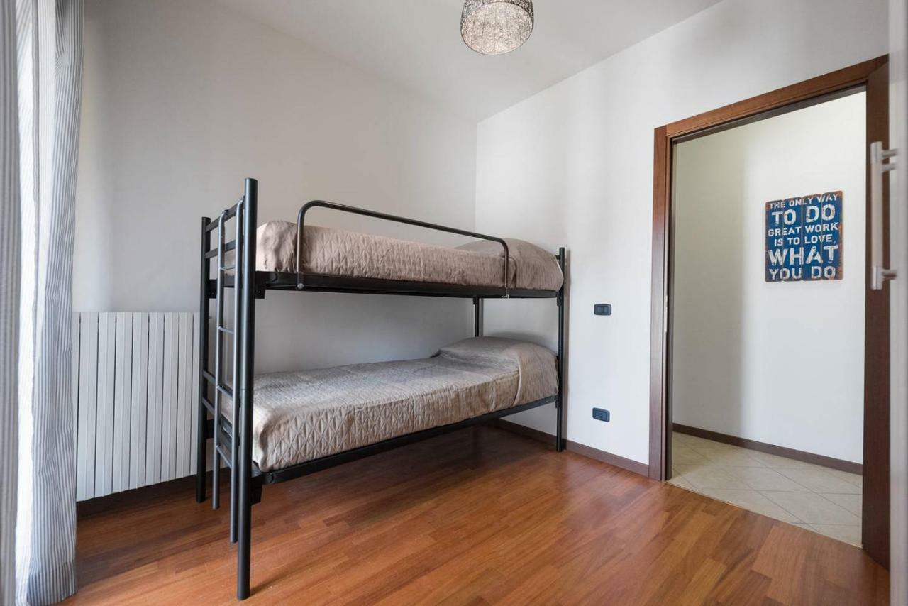 Ortaglia A2 Apartment Torri Del Benaco Bagian luar foto